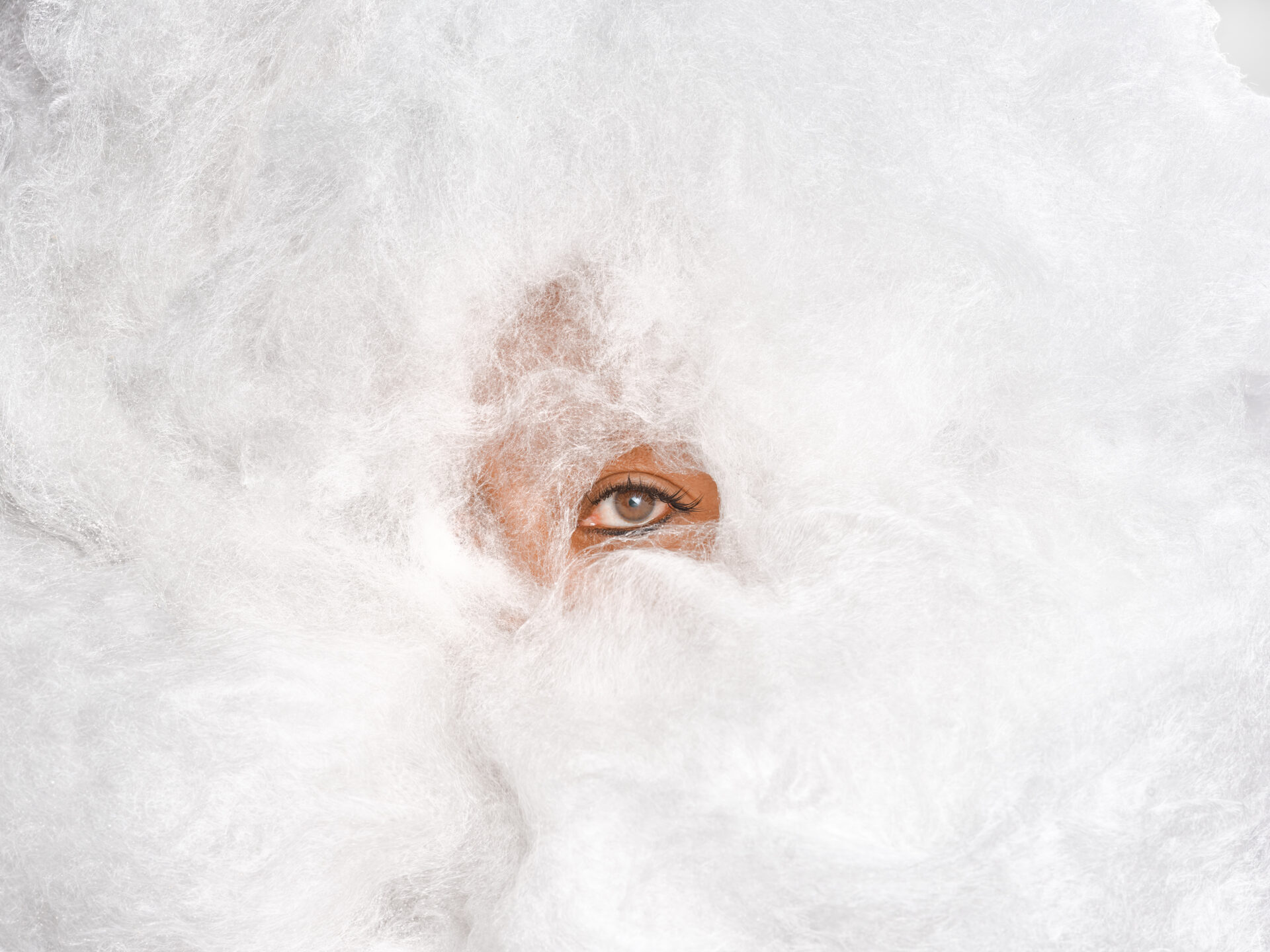 Dieses Bild hat ein leeres Alt-Attribut. Der Dateiname ist Hazel-peek-1920x1440.jpg